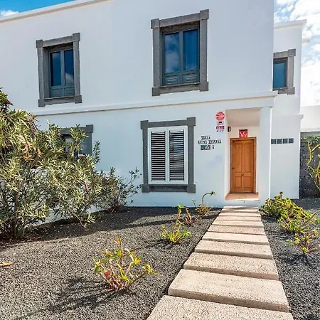 וילה Casa Ernesto *